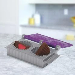 Hasbro Play-Doh Kitchen Creations Candy Delight Playset Other Fun Collectibles